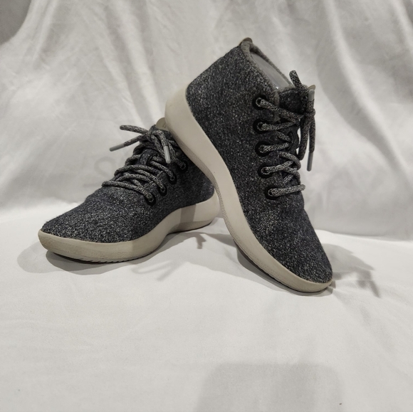 allbirds Shoes - Allbirds Gray Wool Runner-up Mizzle Mid Top Women's Sneakers. Size 8